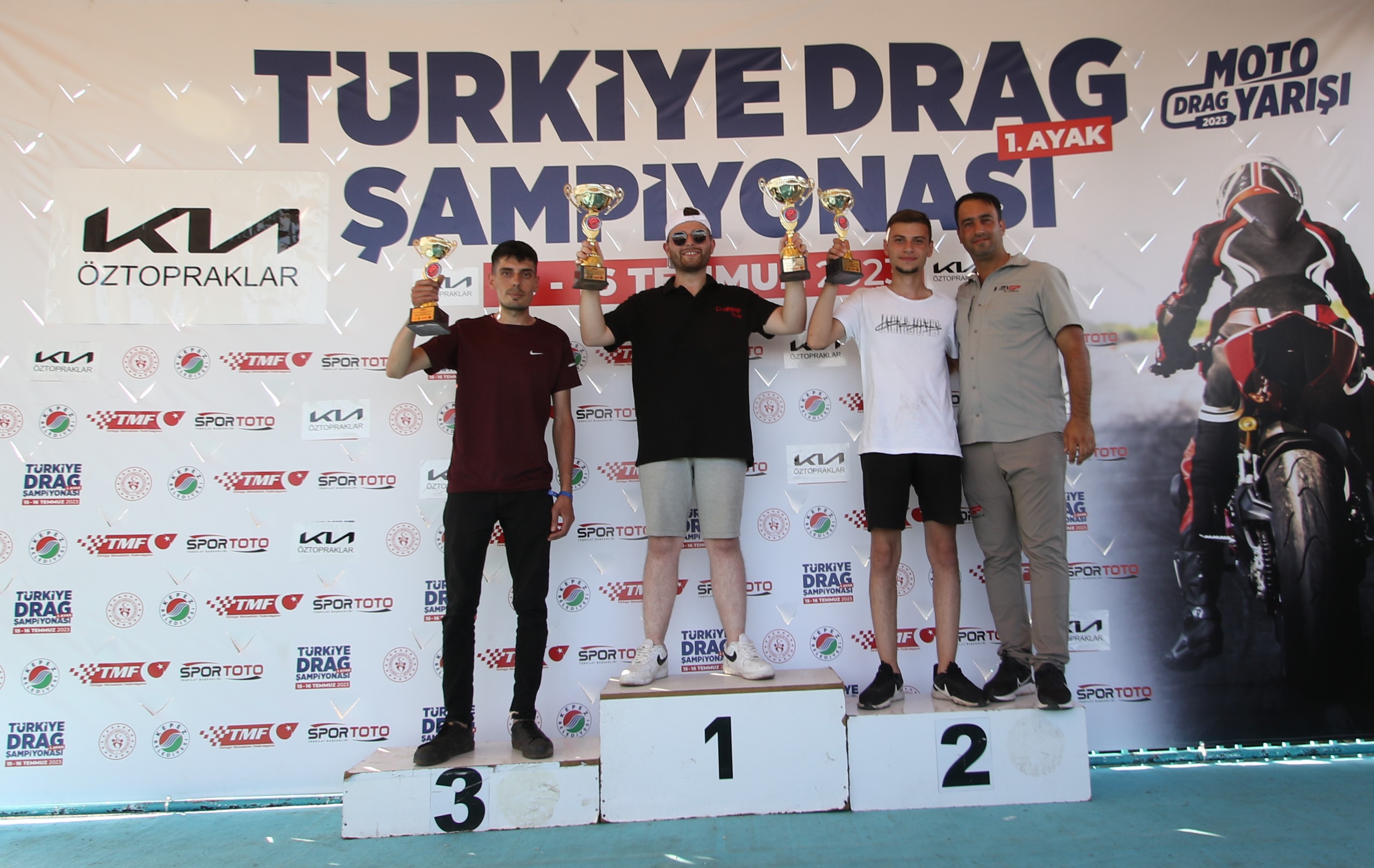 KIA Öztopraklar Türkiye Drag Şampiyonası Hızlı Başladı